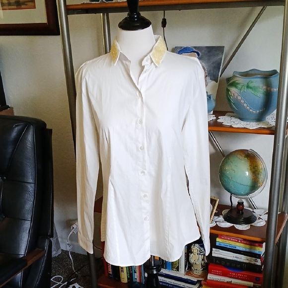 Burberry London White Shirt With Beaded Coller Size 12 - Picture 1 of 7
